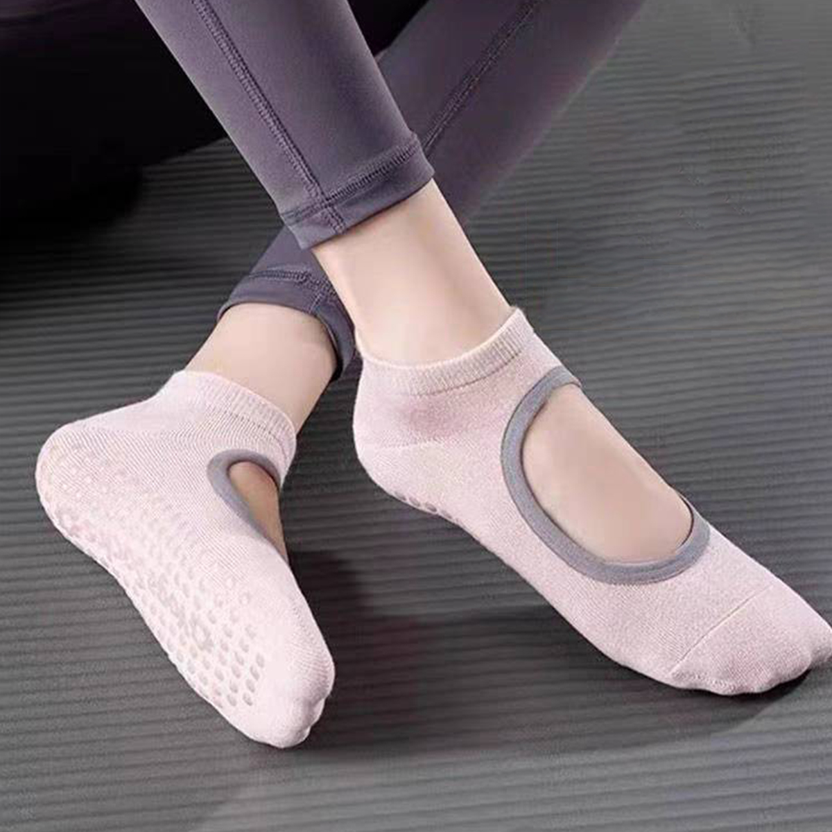 Non-Slip Yoga Socks for Women  - Pilates & Yoga Studio Alineacion incelemesi ve fiyatı